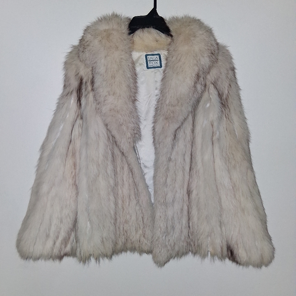 Vintage Saga Fox Genuine Blue fox Fur Coat Cream